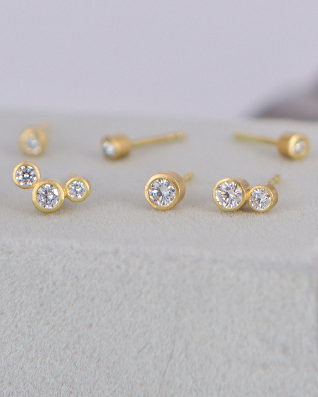 DIAMANT ØRESTIK DELUXE – 18 KT.