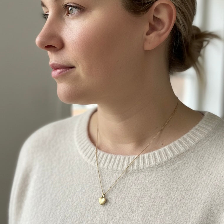 18 kt Unikt håndsmedede guldhjerte