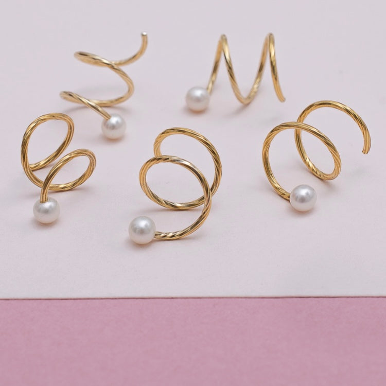 TIL 1 HUL I ØRET • TWIST 18 kt GULD med perle