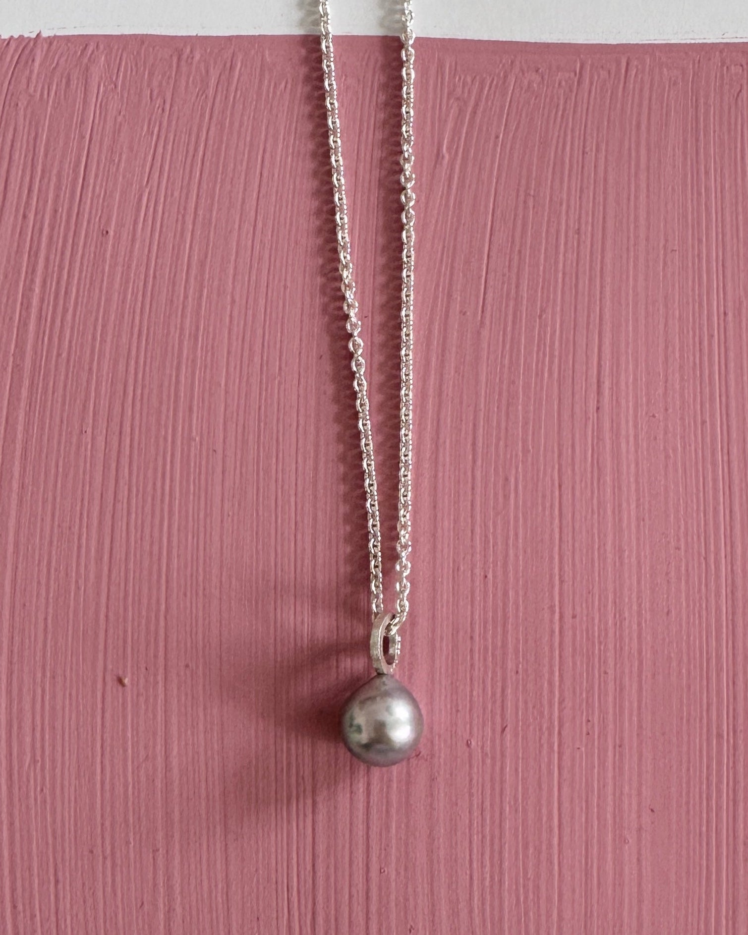 AKOYA PERLE & SØLV