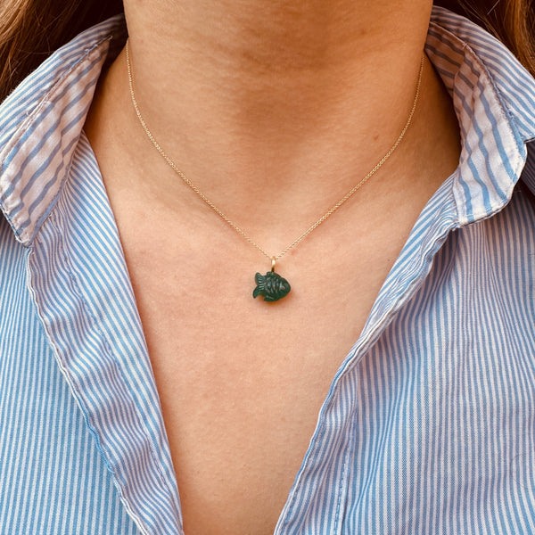18 kt. No.3 fisk grøn onyx. Lille