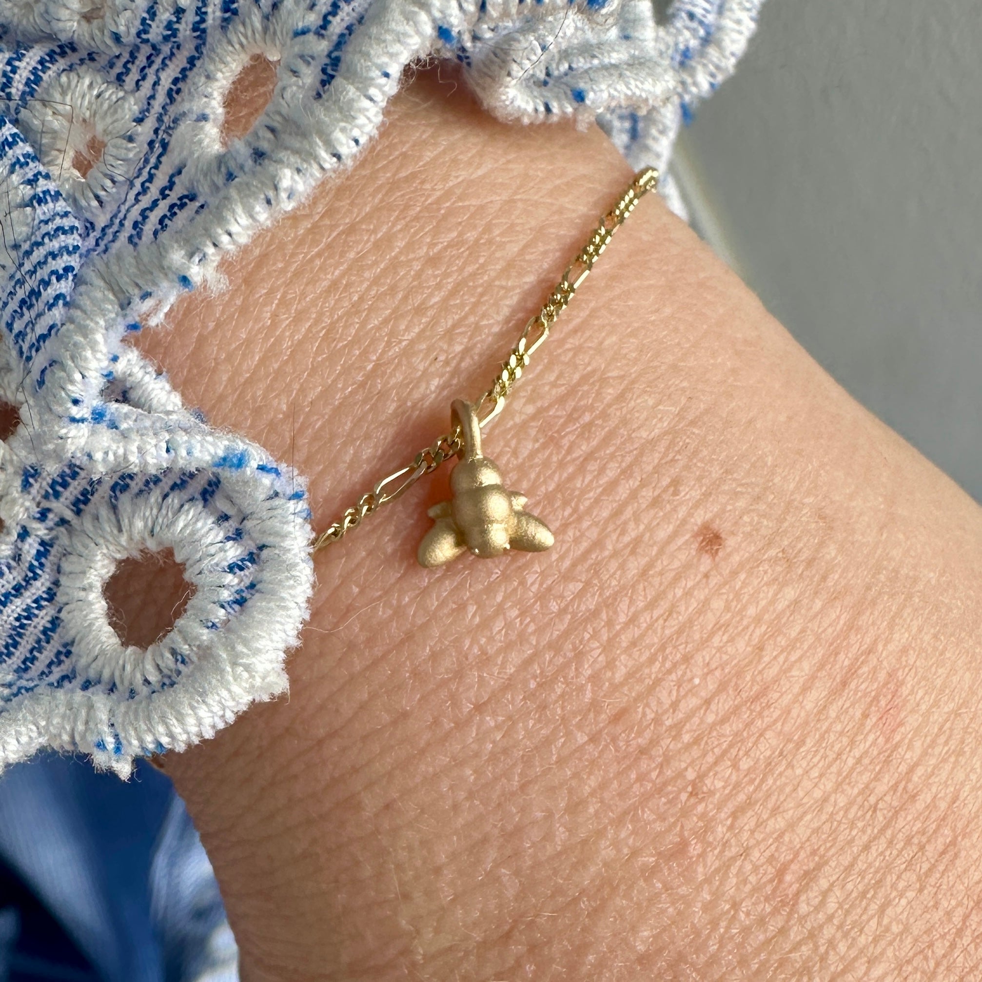 14 kt. Humlebi & Figaro armbånd