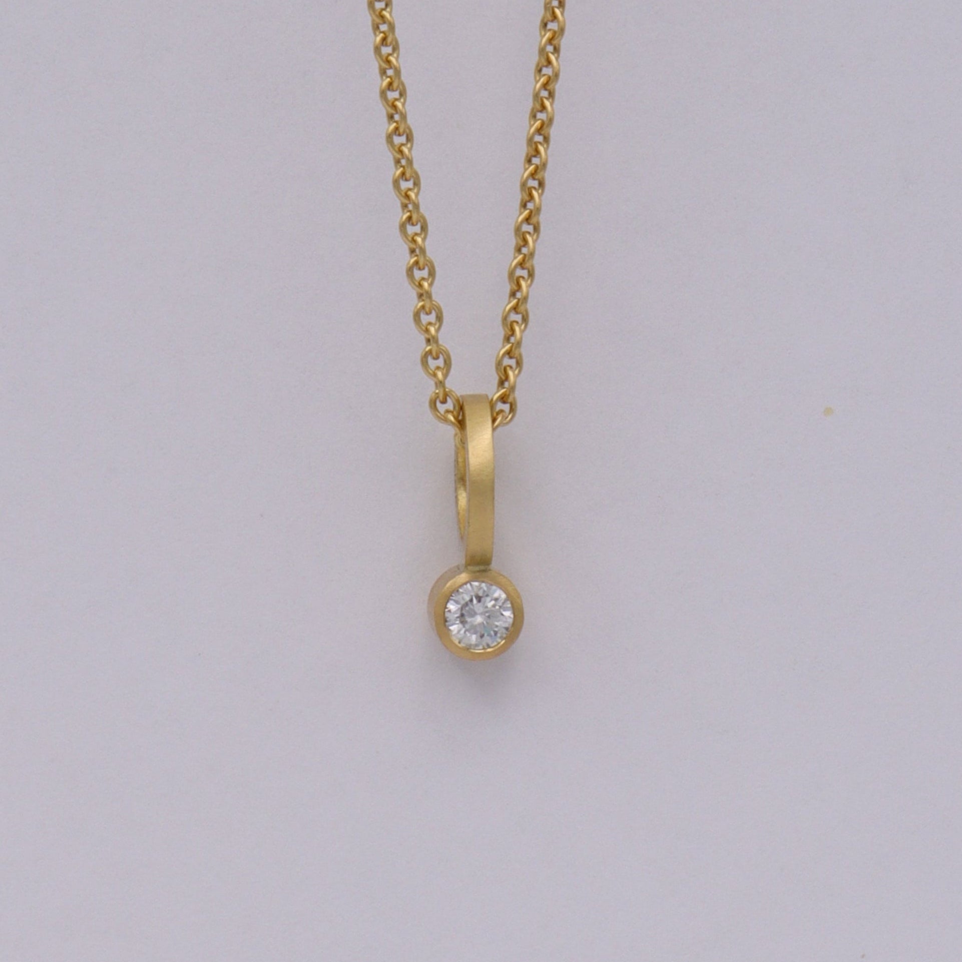 18 kt. - 1. stk. deluxe vedhæng Guldsmedens diamanter - 0,09 ct.