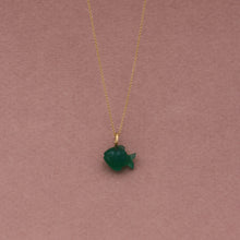 Indlæs billede til gallerivisning 18 kt. No.1 fisk lys grøn onyx. Mini

