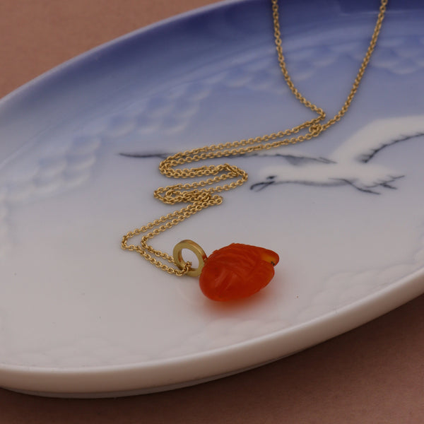 18 kt. No.9 fisk orange karneol. Lille
