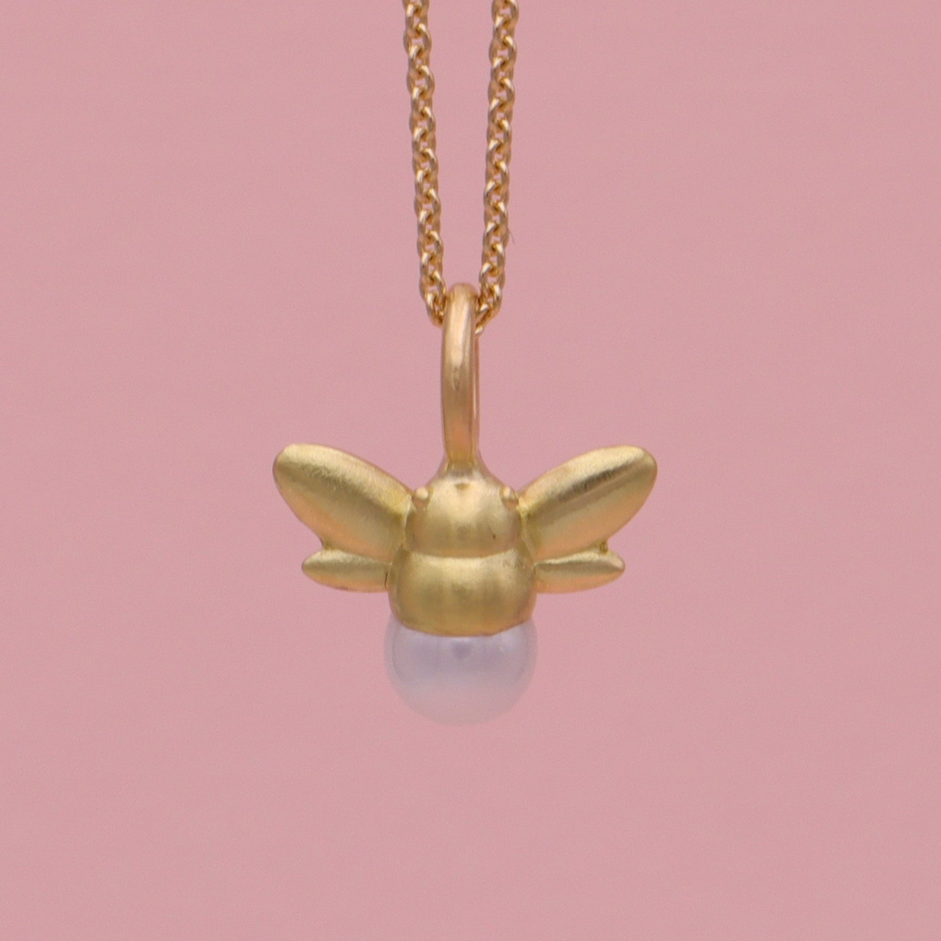 18 kt. Humlebi & perle