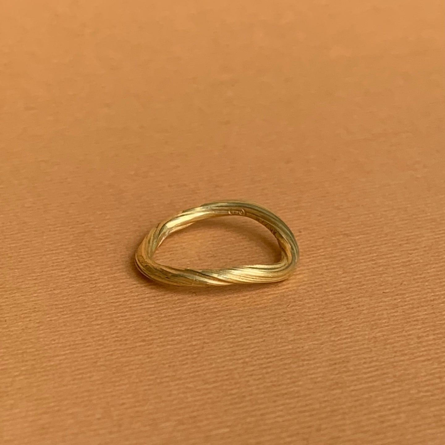 18 kt. guldring GREN