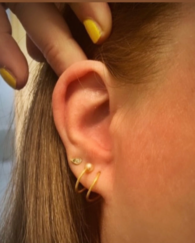 TWIST FORGYLDT med perle